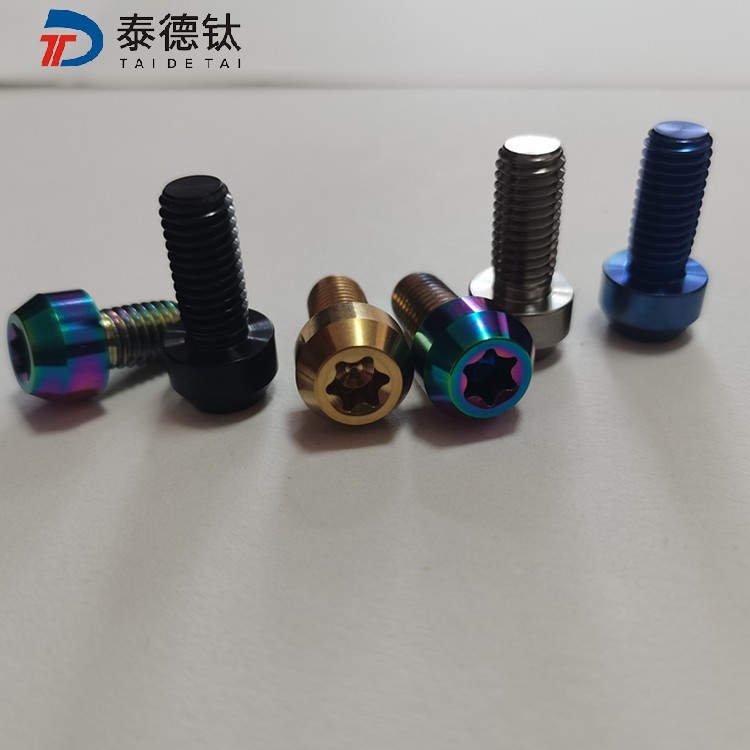 內(nèi)梅花鈦螺栓